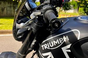Triumph trident 660