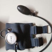 MISURATORE  DI  PRESSIONE  ARTERIOSA