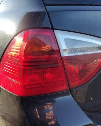 Fanale posteriore sinistro BMW 330 del 2005