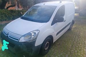 Furgone Citroen Berlingo anno 2016