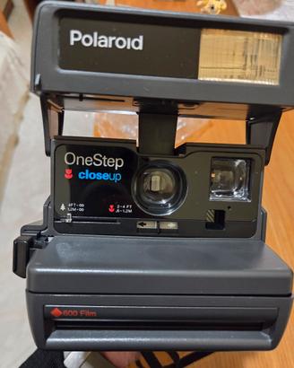Polaroid 636 CloseUp Camera