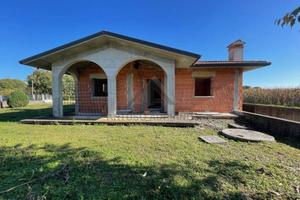 Villa di 228 m² con 5 locali e box auto doppio a M