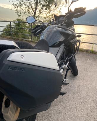 Moto Suzuki 650DL perfetta