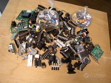 MATERIALE ELETTRONICO VARIO CIRCA 8 Kg.