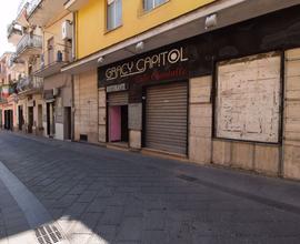 Negozio Siano [1200 locale sianoACG]