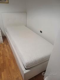 letto contenitore in ecopelle bianco con materasso