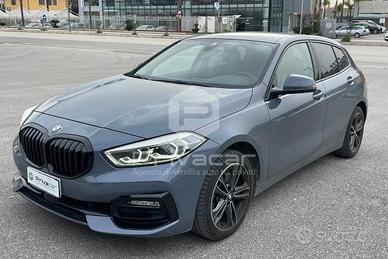 BMW 118d 5p. Advantage