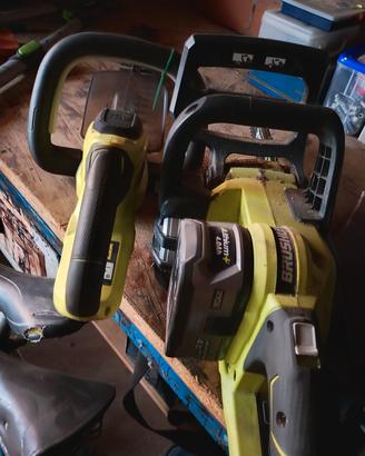 motosega e tagliasiepi a batteria 