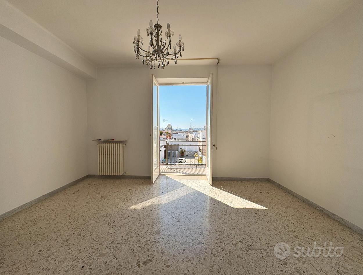 Ampio appartamento con veranda e soffitta in Ruvo - Vista 4