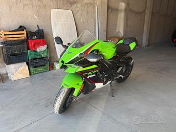 Kawasaki zx 10 r