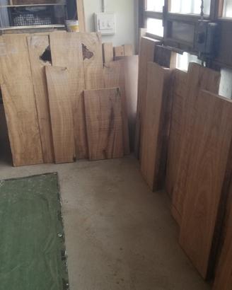 TAVOLE LEGNO DI ULIVO. CENT. 