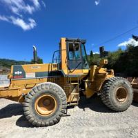 Pala gommata Komatsu wa 320