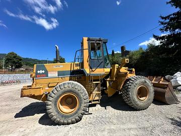 Pala gommata Komatsu wa 320