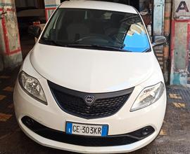 Lancia Ypsilon 1.0 FireFly 5 porte S&S Hybrid Ecoc