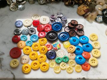 Bottoni tondi colorati