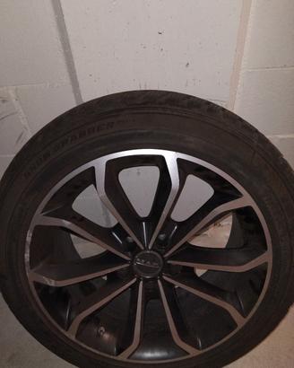 Gomme invernali ,marca  SNDW GRABBER PLUS +CERCHI 