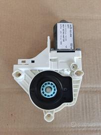 Motorino vetro ant dx AUDI Q3 del 2017