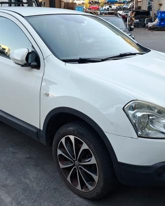 NISSAN QASHQAI 2009 SOLO PER RICAMBI