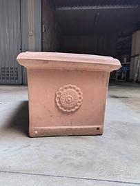 Vaso rettangolare in resina per esterni