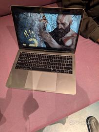 MacBook Pro 13” (2017) – PERFETTE CONDIZIONI – Int