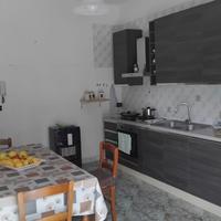 Via s.donato 3vani ed acc 100mq prezzo tratt