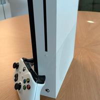 Xbox One S 1TB con 4 giochi
