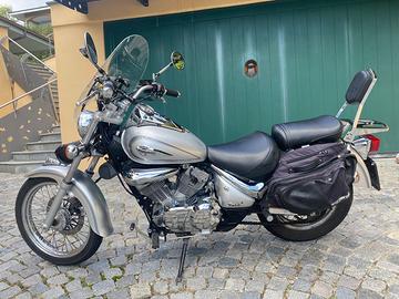 Suzuki intruder 250