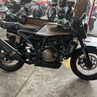 2021 Husqvarna Svartpilen 701 Lazio in buono stato