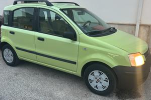Panda unico propietario con aria condizionata