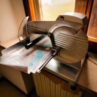 Affettatrice elettrica