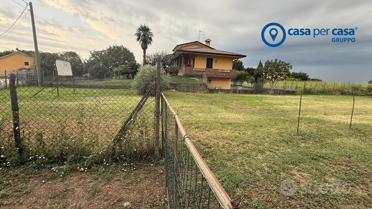 Terreno edificabile a Costa di Rovigo - Altro