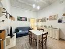luminoso-bivani-con-terrazzo-e-balcone