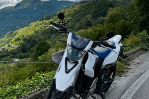 Yamaha wr 125 motard