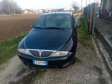lancia Y
