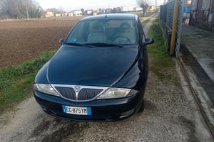 lancia Y