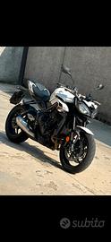 Triumph street triple r 765