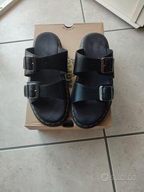 sandali Dr Martens