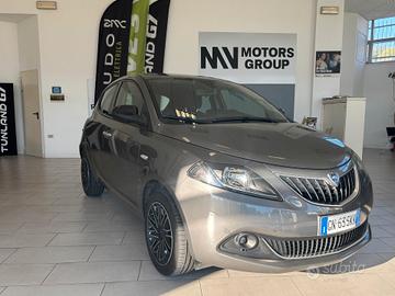 Lancia Ypsilon 1.0 FireFly 5 porte S&S Hybrid Gold
