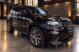 Jeep Grand Cherokee trackhawk 6.2 supercharged