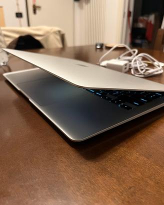 Mac Book Air i3
