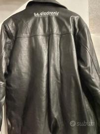 Giubbotto in pelle con scritta T.C. electronic