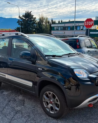 FIAT PANDA CROSS 4x4 0.9TWINAIR - GANCIO TRAINO
