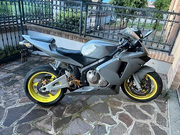 Honda CBR 600 RR