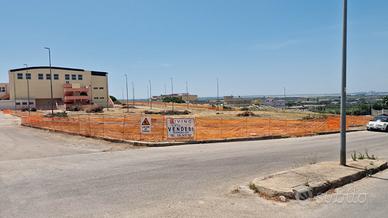 Terreno edif fino a 5 ville o 18 appartamenti