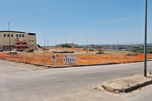 Terreno edif fino a 5 ville o 18 appartamenti