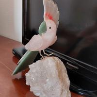 Oggetto arredo pappagallo intagliato quarzo rosa