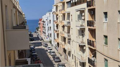 Alghero centro: bilocale da ristrutturare con parz