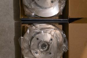 2  dischi posteriori Citroen C4 prima serie