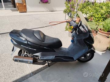 Suzuki Burgman 125 (2004) 