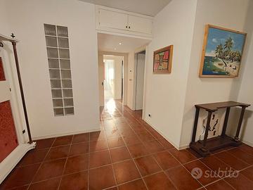 Quadrilocale a m.300/mare SAN BENEDETTO DEL TRONTO